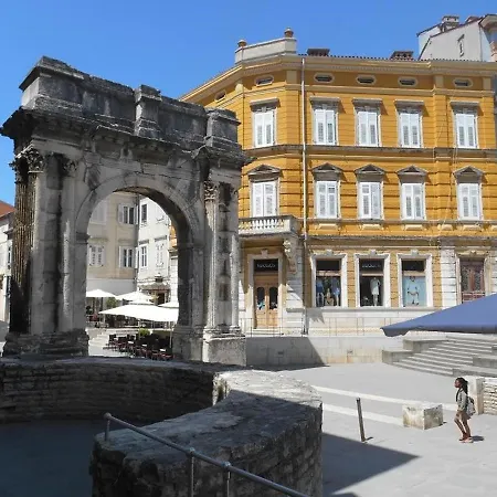 In Pula/istrien 38592
